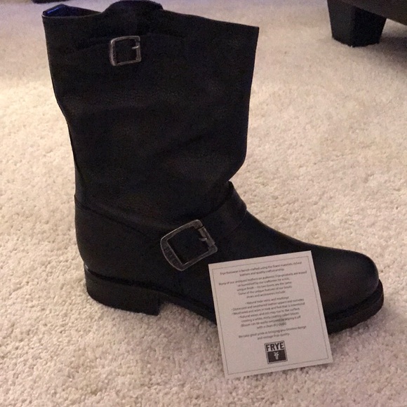 Frye Boots- Veronica Short in Black - Picture 2 of 6